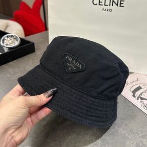🤠🧢Prada Denim Bucket Hat Black Triangle Logo